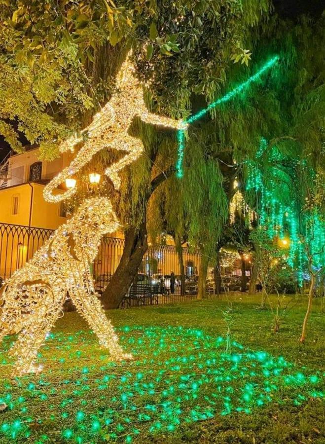 Oasi Al Centro Con Parcheggio Bed & Breakfast Salerno