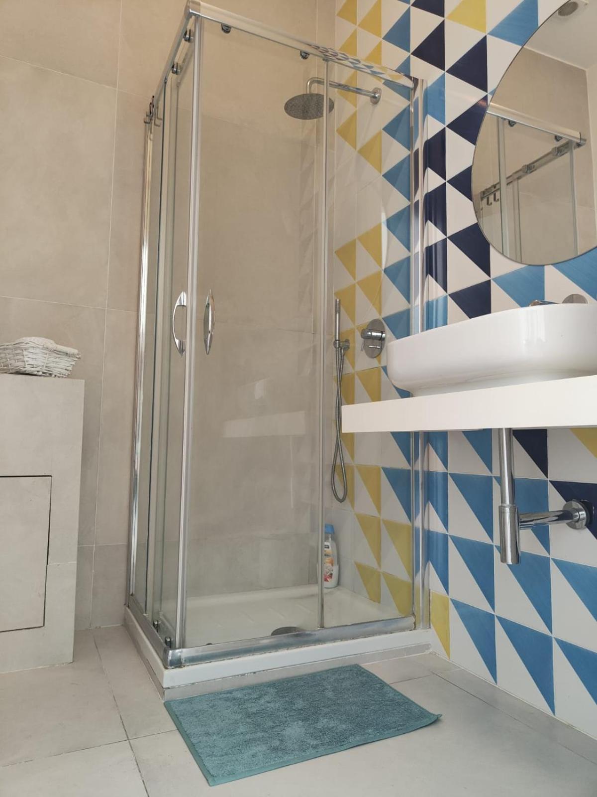 Oasi Al Centro Con Parcheggio Bed & Breakfast Salerno